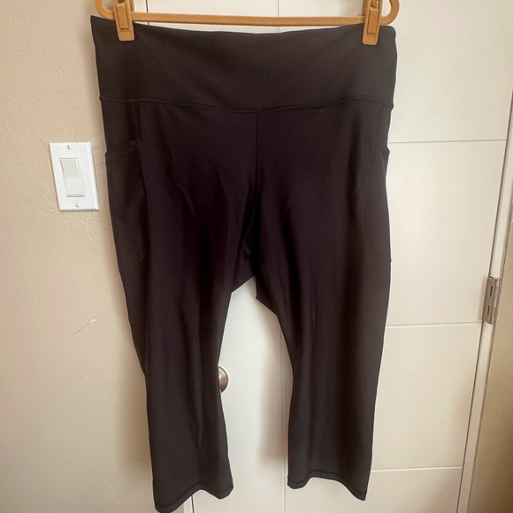 Old Navy Other - Old Navy - High-Rise Crop Leggings (Go Dry); Powersoft; Size XXL